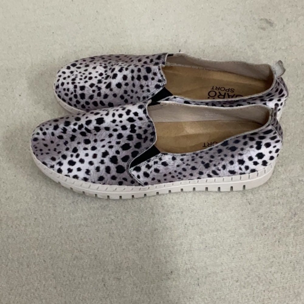 EUC woman’s INGARO sport slip on shoes